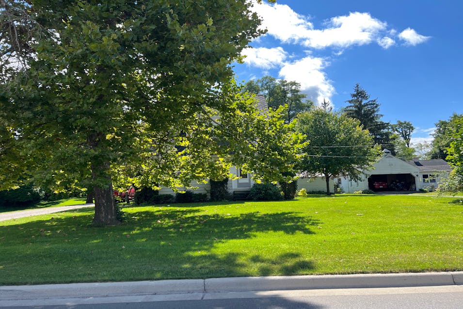 1235 E McDevitt Ave Jackson, MI 49203, Jackson County