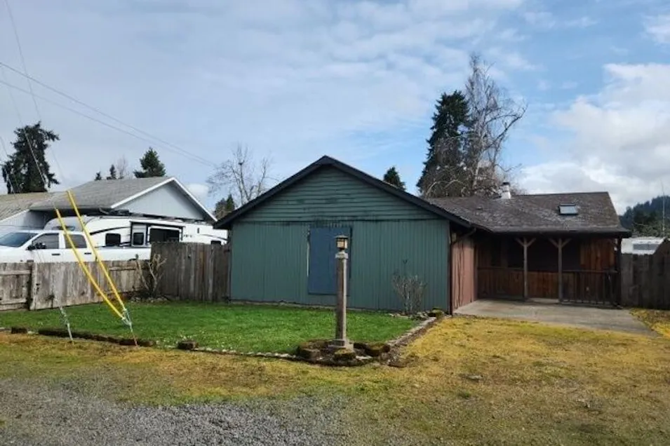 277 S 51st Street Springfield, OR 97478, Lane County