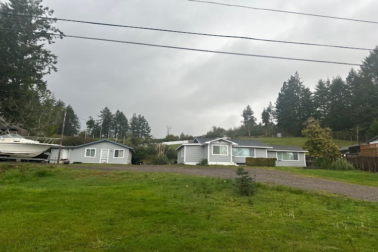 608 Meadow Ln Brookings, OR 97415, Curry County
