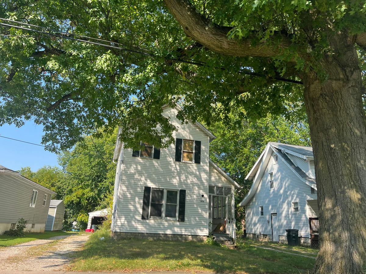 Noble Ave, Akron, OH 44320