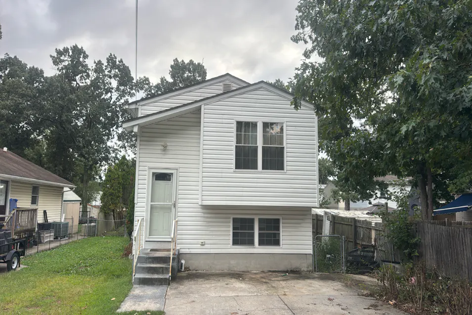 217 5th Ave SW Glen Burnie, MD 21061, Anne Arundel County