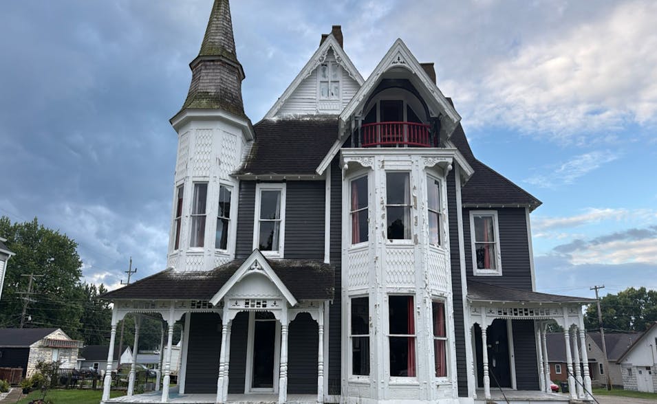 201 E Main St Ladoga, IN 47954, Montgomery County