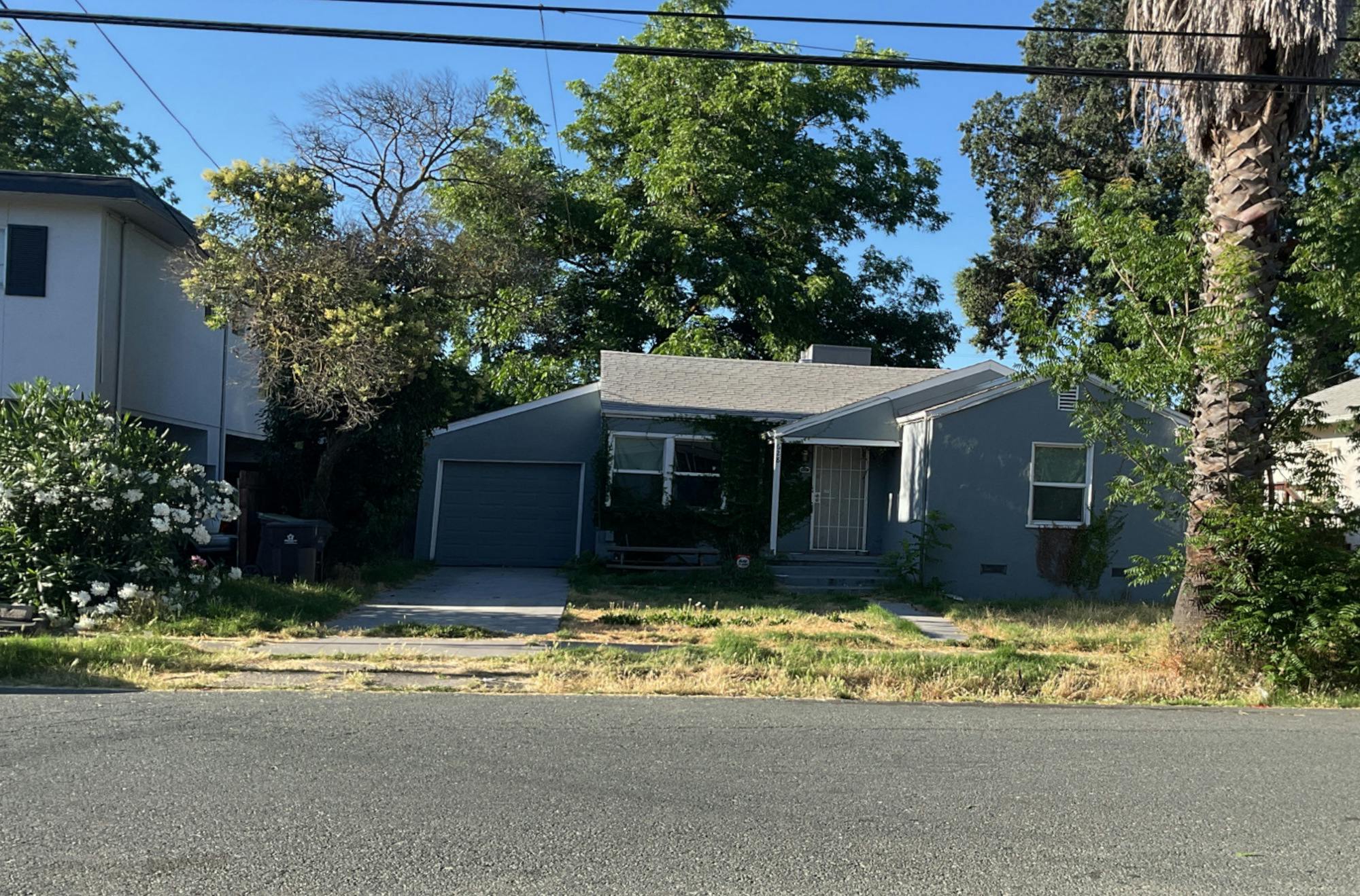 Flora St, Stockton, CA 95203