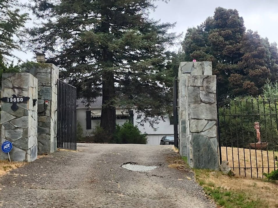 13650 Skyline Boulevard Oakland, CA 94619, Alameda County