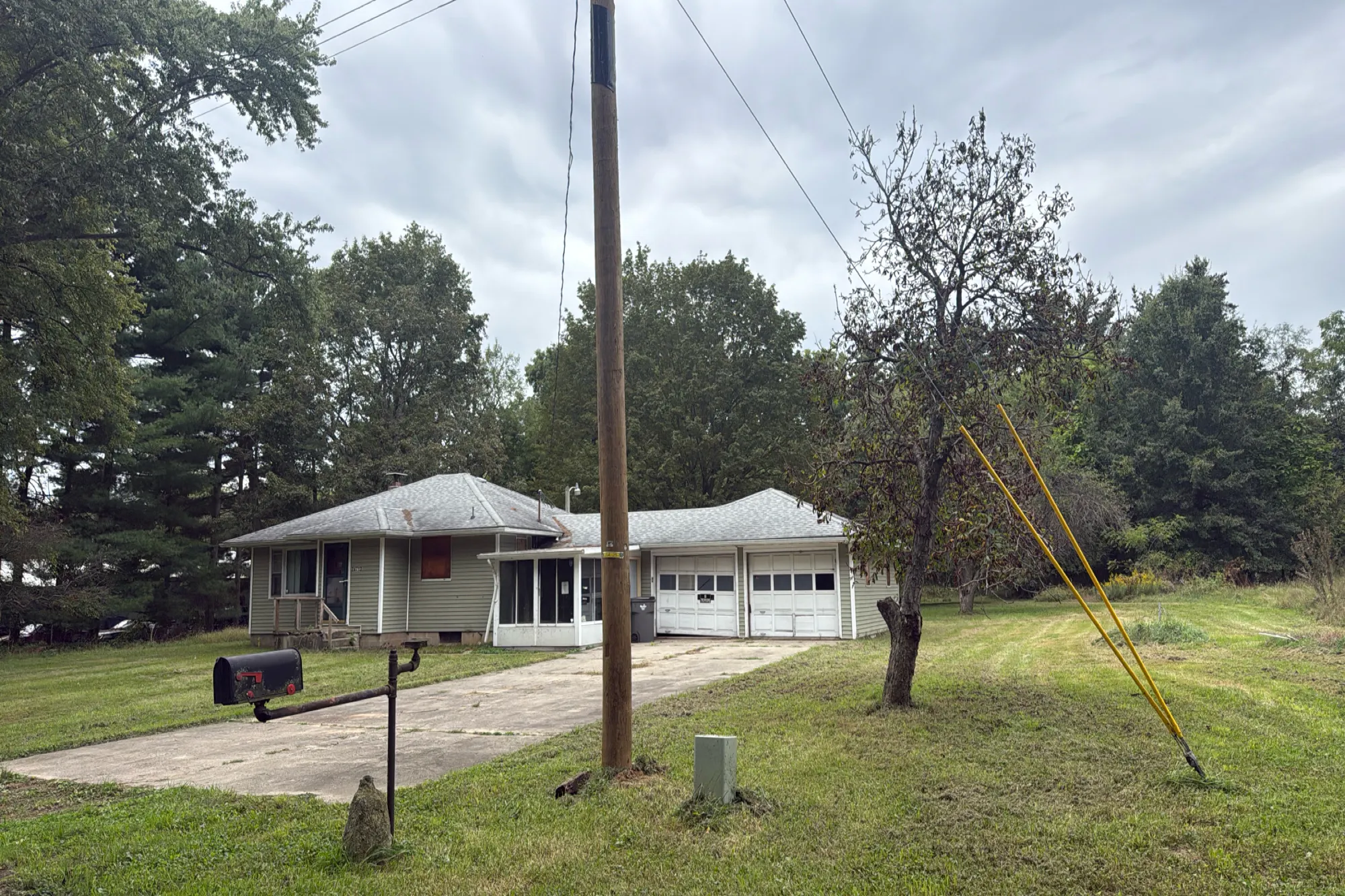 Penwell Ave, Elkhart, IN 46516 #1