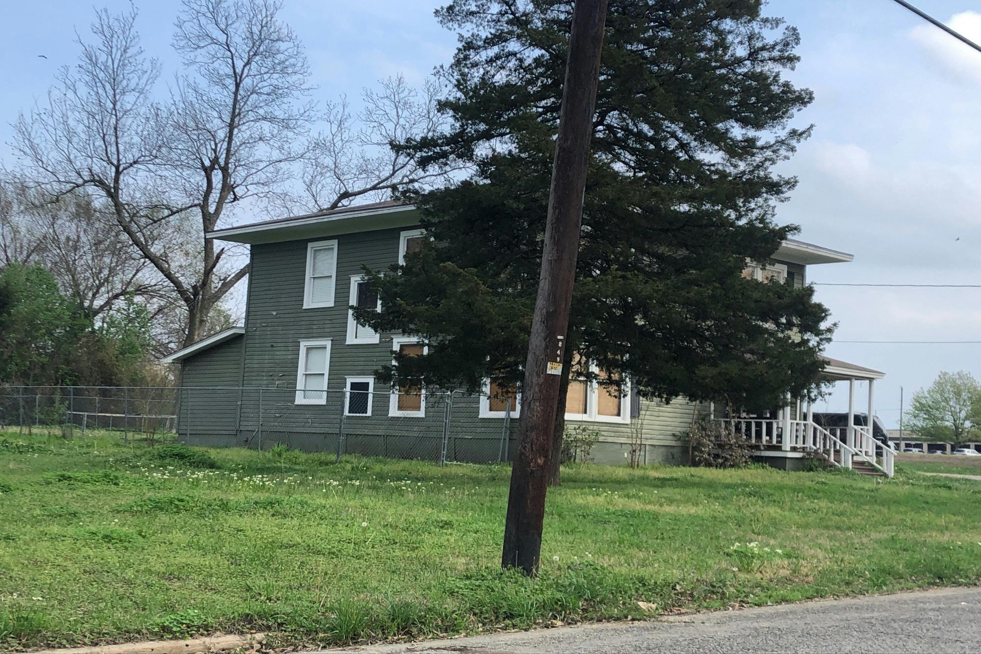 865 3rd St SW, Paris, TX 75460, Lamar County | Auction.com