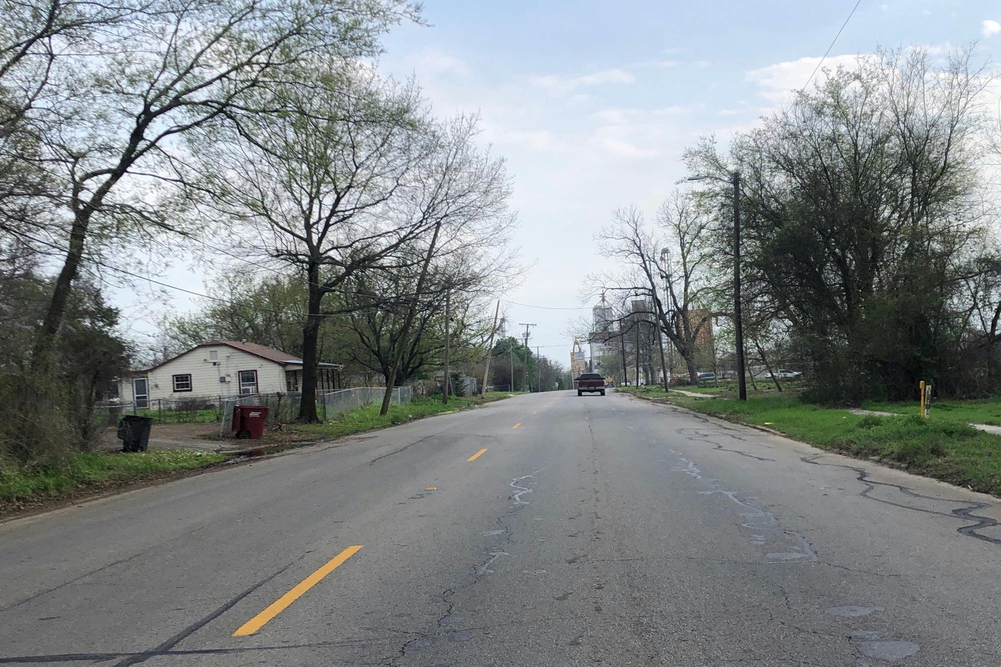 865 3rd St SW, Paris, TX 75460, Lamar County | Auction.com