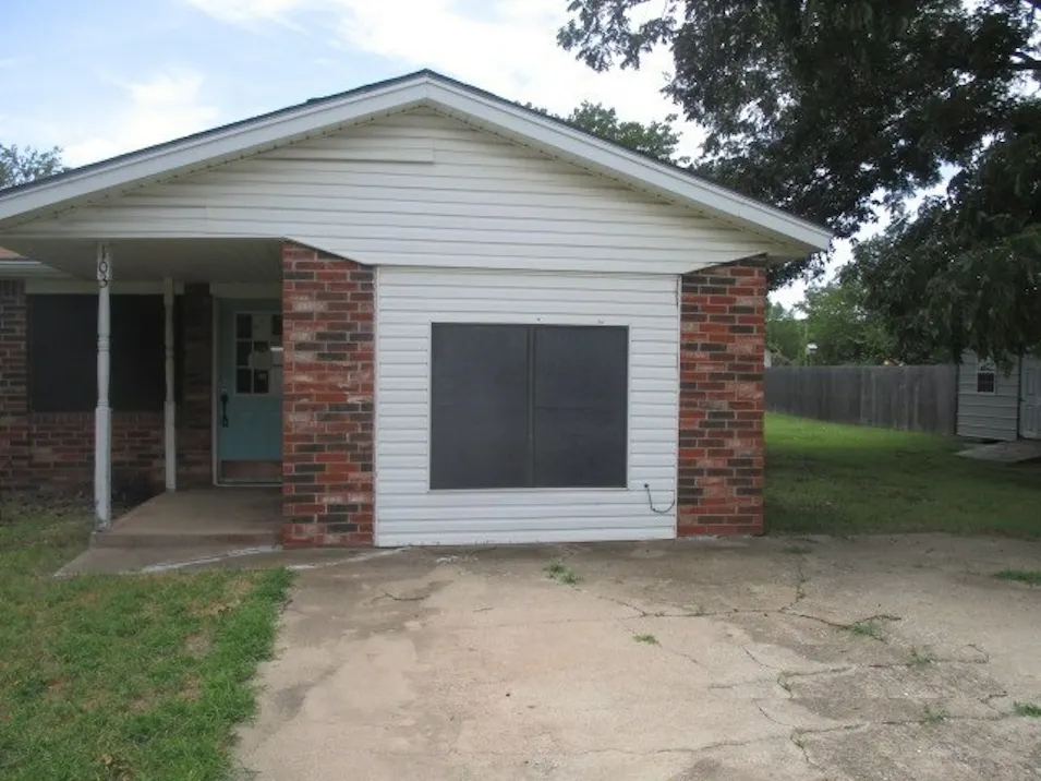 103 Paul St Ardmore, OK 73401, Carter County