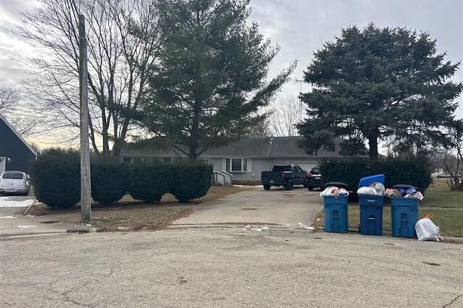 393 9th St Mazon, IL 60444, Grundy County