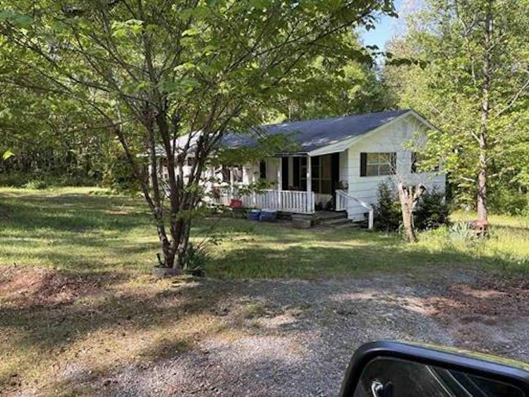 302 Mockingbird Dr Camp Hill, AL 36850, Tallapoosa County