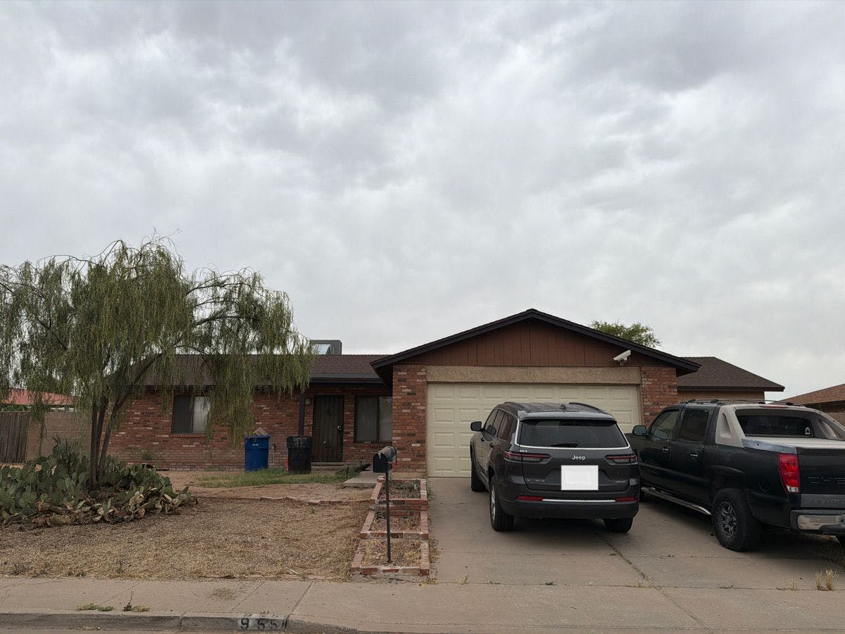 955 W FRITO Ave  