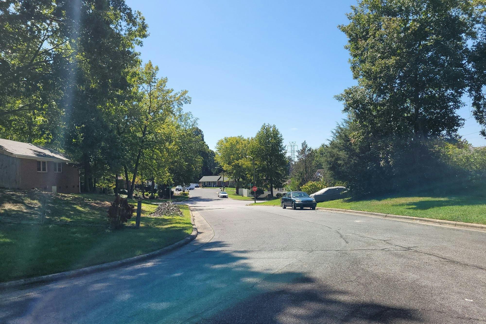 Woodclub Ct, Greensboro, NC 27406