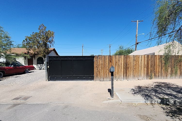 18 W President St Tucson, AZ 85714, Pima County