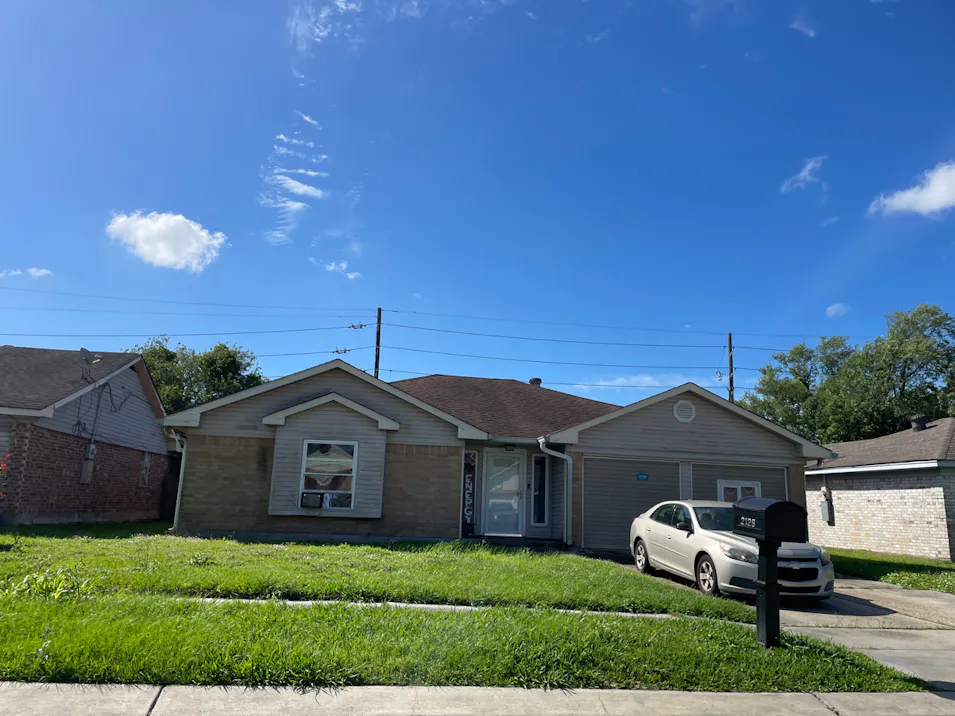 2128 Sugarloaf Drive Harvey, LA 70058, Jefferson County
