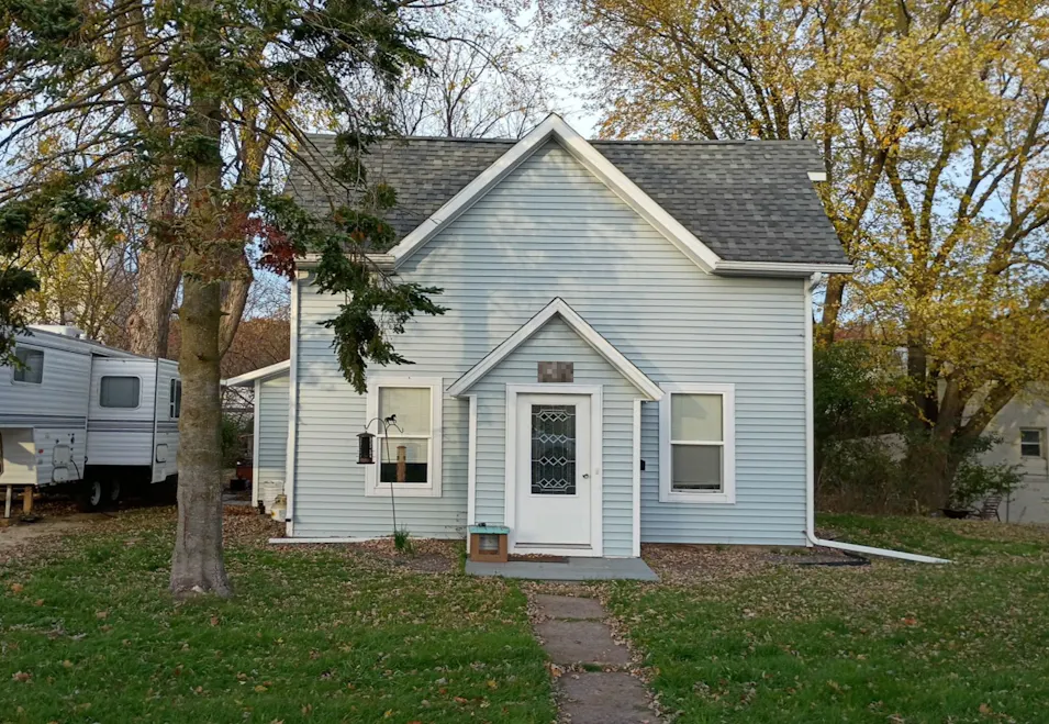 107 4th St W Menomonie, WI 54751, Dunn County