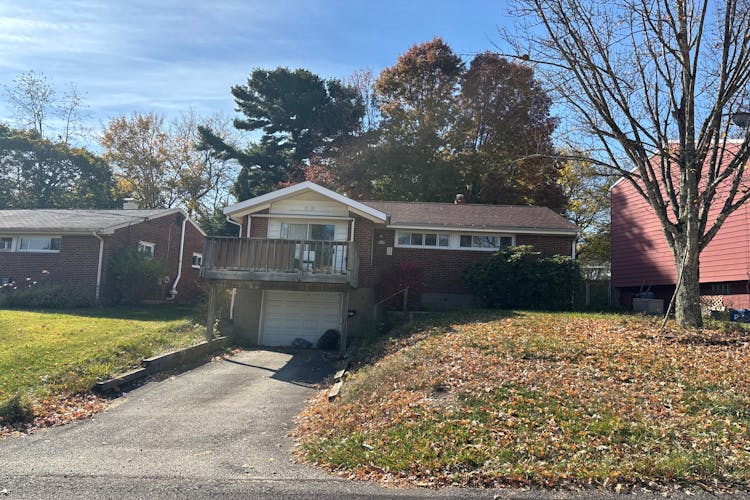 129 Windsor Dr Pittsburgh, PA 15235, Allegheny County