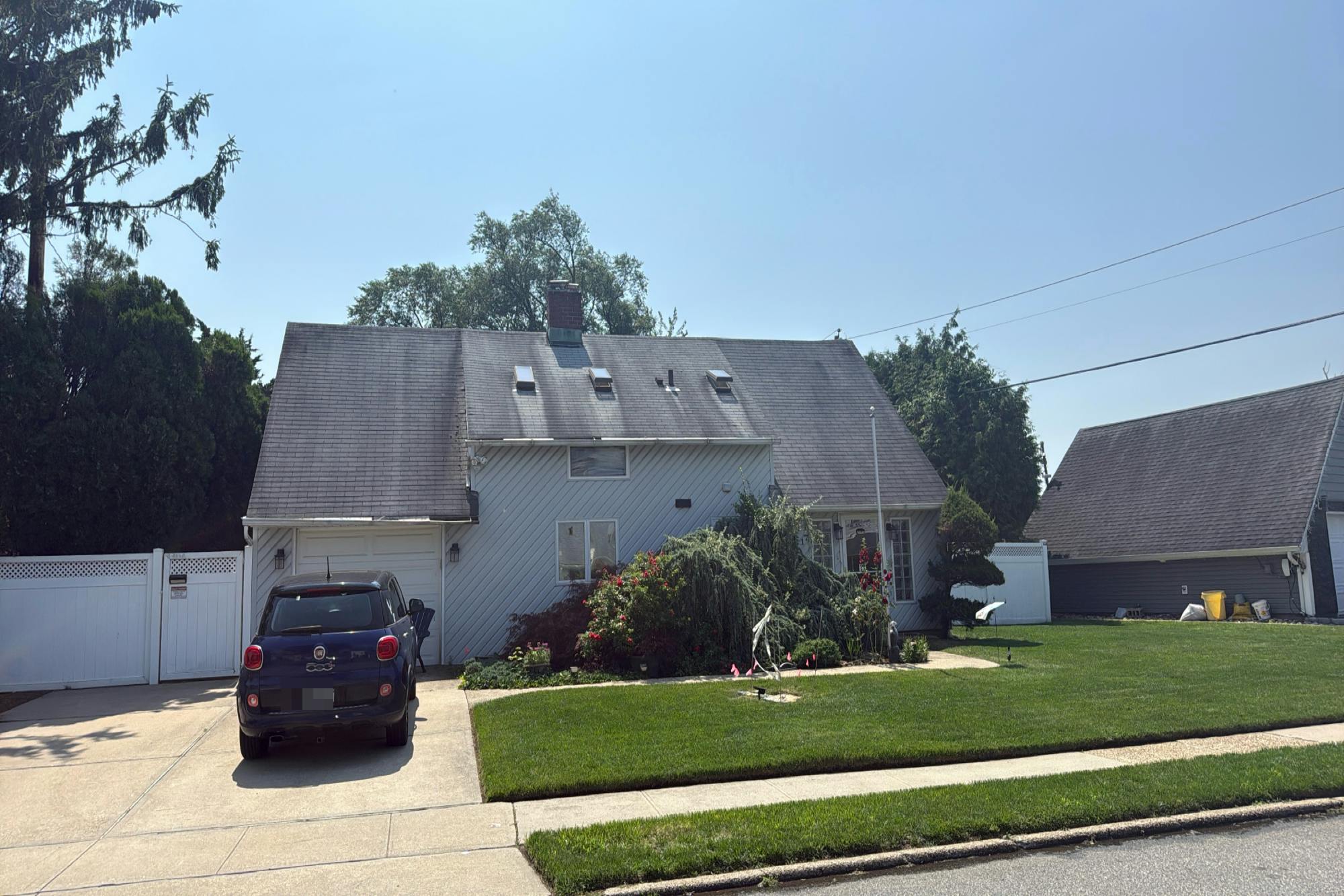 Cinder Ln, Hicksville, NY 11801