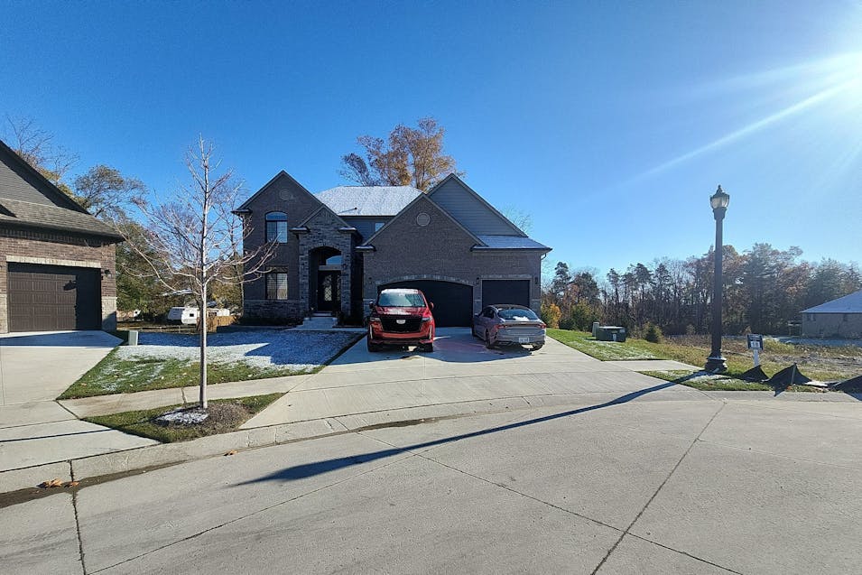 55336 Hanford Ct Utica, MI 48316, Macomb County