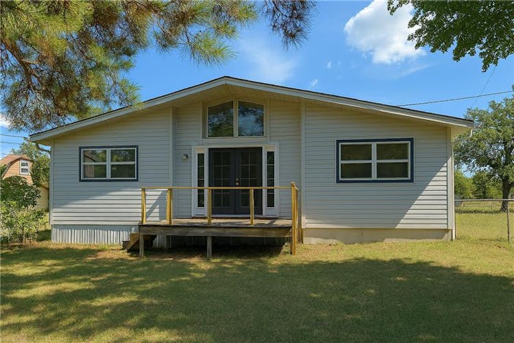 10 Tomahawk St Huntsville, TX 77320, Walker County