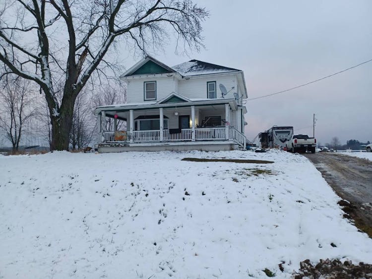 12380 Irish Rd Otisville, MI 48463, Genesee County