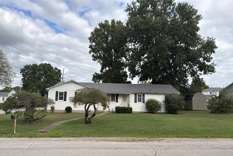 1608 Cherry Blossom Lane Carthage, MO 64836, Jasper County