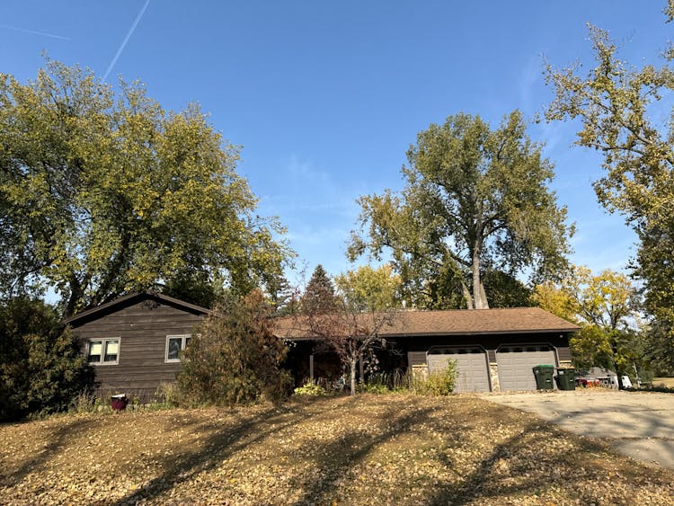 911 1st St SE Melrose, MN 56352, Stearns County