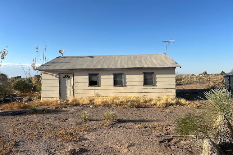 1895 Yuma Road S W Deming, NM 88030, Luna County