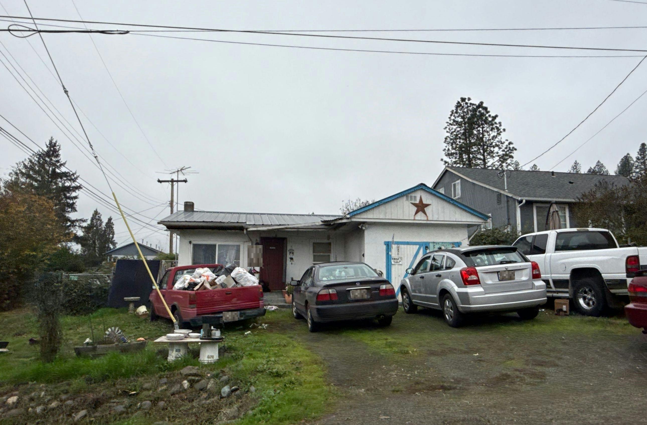 Ash St, Sutherlin, OR 97479