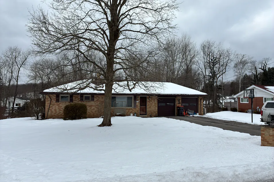 16777 Valley Drive East Liverpool, OH 43920, Columbiana County