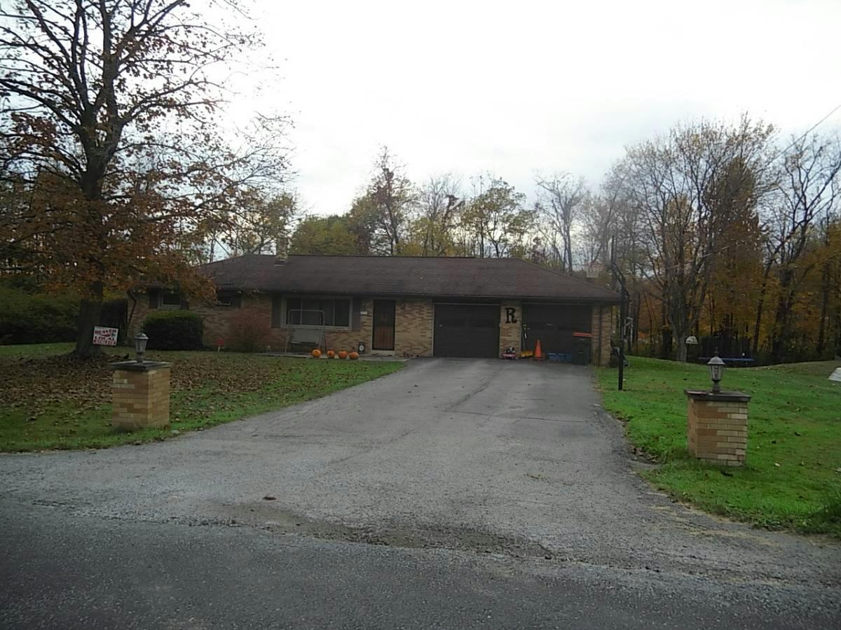 Valley Dr, East Liverpool, OH 43920