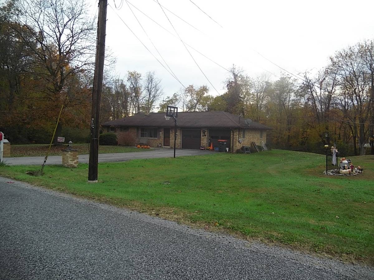 Valley Dr, East Liverpool, OH 43920 #1