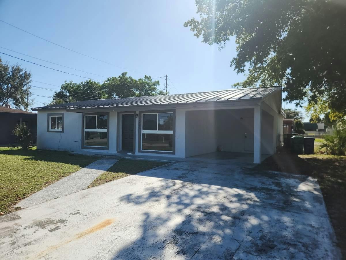 13th St, Lauderhill, FL 33311