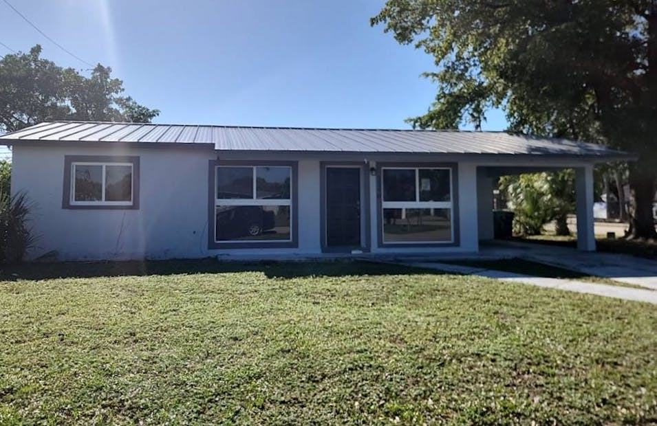 3290 Nw13th St Lauderhill, FL 33311, Broward County