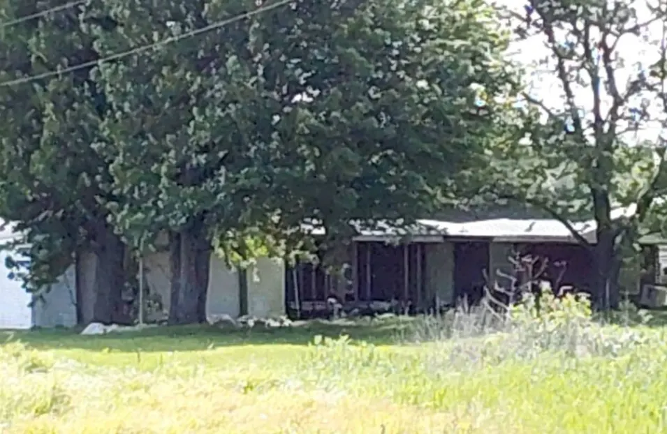 712 Agosta Northern Road New Bloomington, OH 43341, Marion County