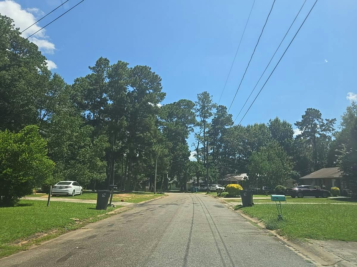 Christopher Cir, Fort Valley, GA 31030