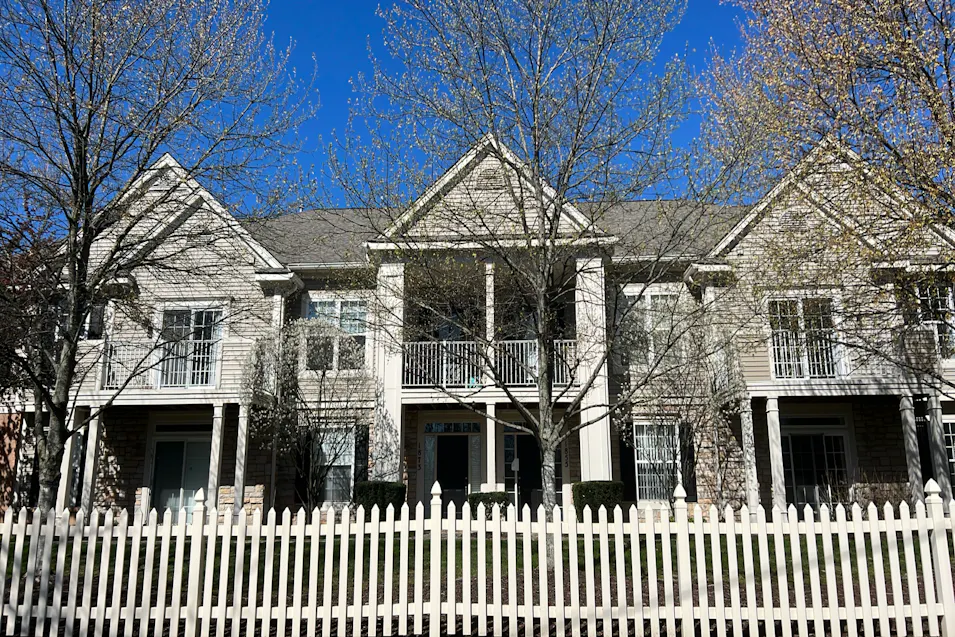 1855 Knollwood Dr Canton, MI 48188, Wayne County