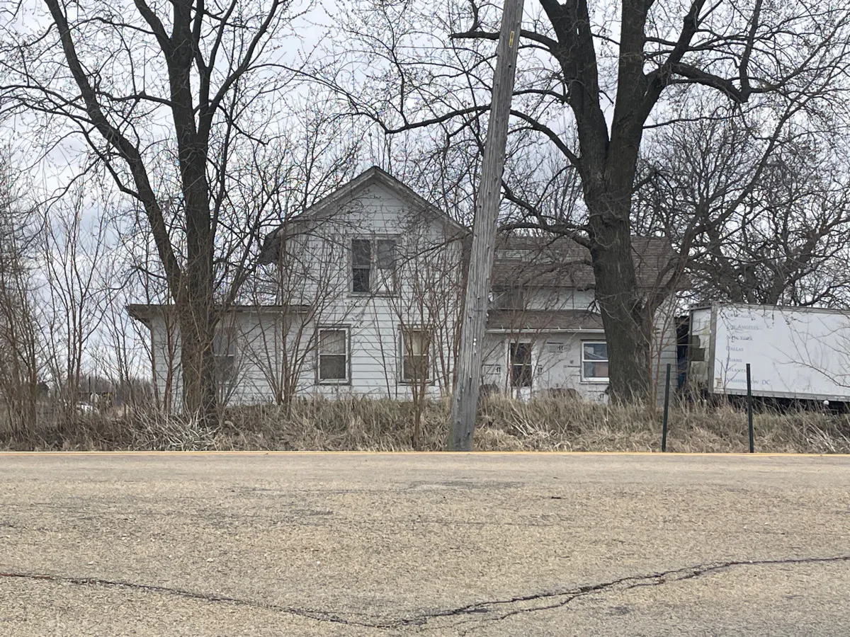 Somonauk Rd, Dekalb, IL 60115