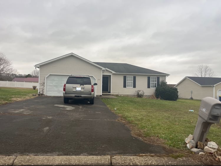 109yukoncourt Bowling Green, KY 42101, Warren County