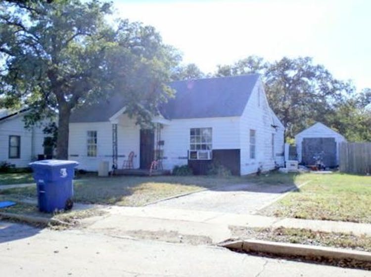 1811 10th St Brownwood, TX 76801, Brown County