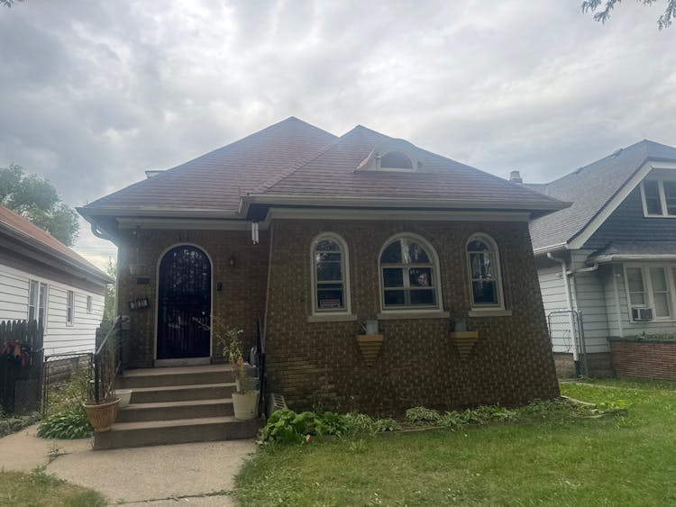 3831 North 26th Street Milwaukee, WI 53206, Milwaukee County