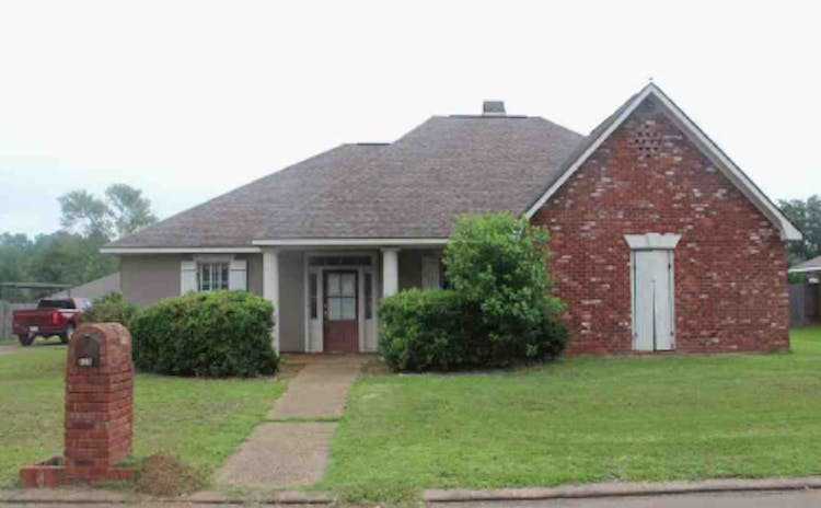 429 Highpoint Drive Alexandria, LA 71303, Rapides County