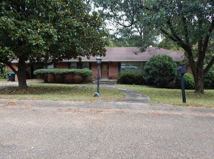 501 Whitehead Drive Winona, MS 38967, Montgomery County
