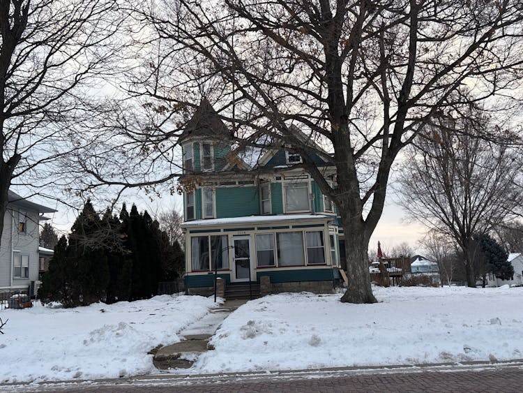 1114 2nd Ave Vinton, IA 52349, Benton County