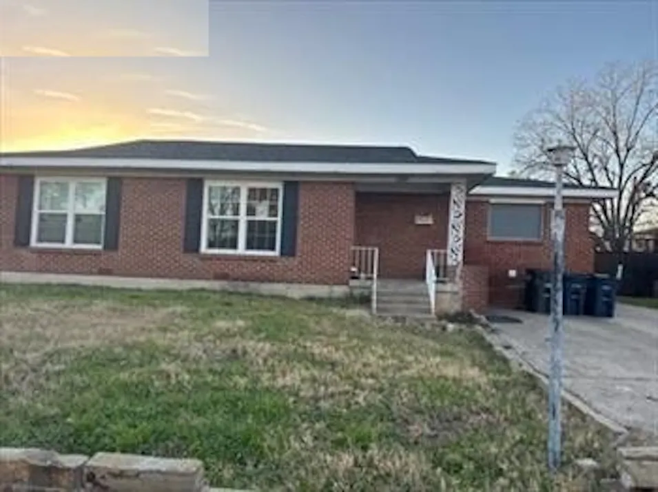 2304 Nottingham Blvd Fort Worth, TX 76112, Tarrant County