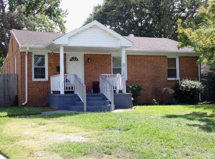 111 Carol Lane Portsmouth, VA 23701, Portsmouth City County