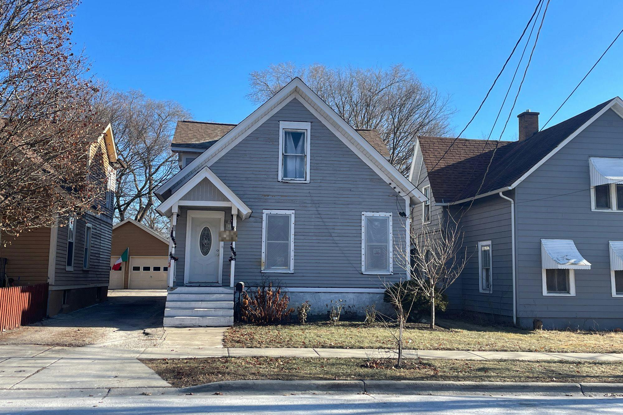 Maplewood Ave, Chicago, IL 60645