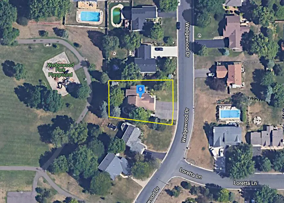 219 Wedgewood Dr Mahtomedi, MN 55115, Washington County