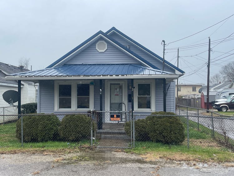 301 39th St Huntington, WV 25702, Cabell County
