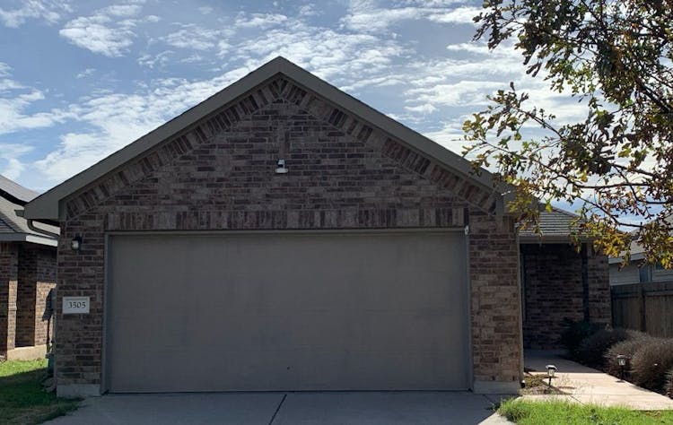 3505 Breckenridge Dr Austin, TX 78744, Travis County