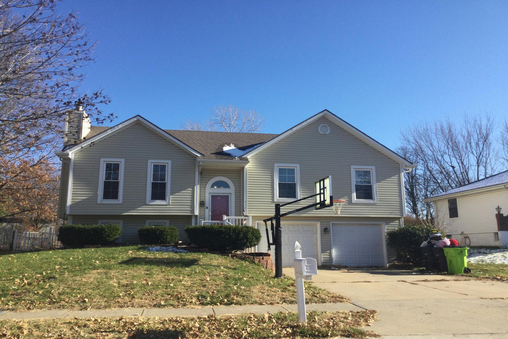 Askew Ave, Belton, MO 64012